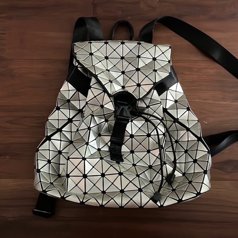 Silver Geometric Pattern Backpack - image 1